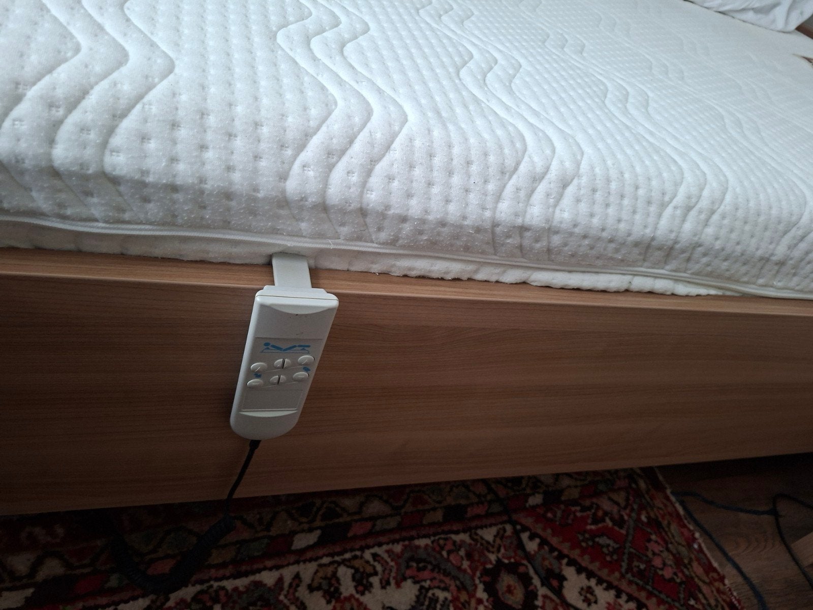 Elektrisch seniorenbed, Ophalen, Gebruikt, 90 cm, Eenpersoons