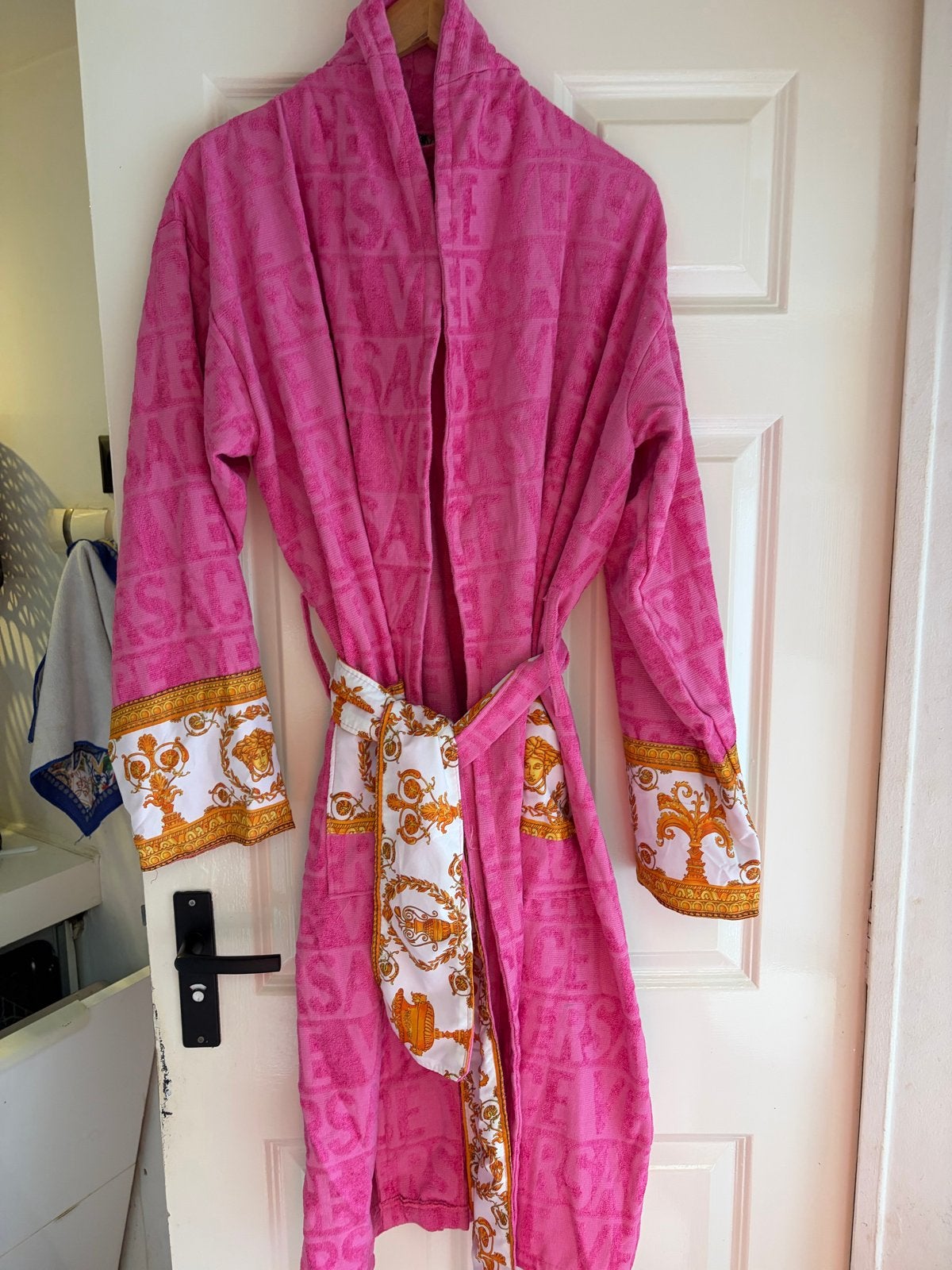 Nieuwe Versace badjas roze XXL, Ophalen of Verzenden, Nieuw, Maat 46/48 (XL) of groter