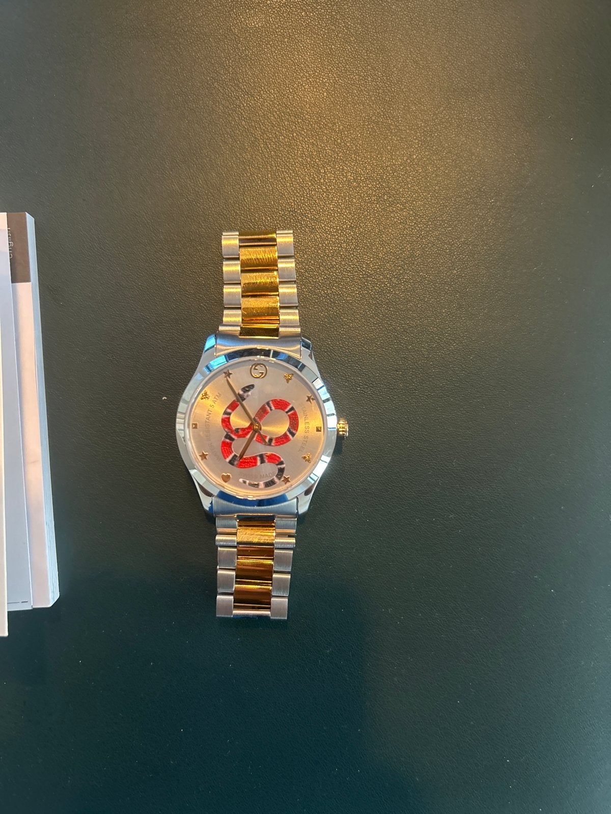 Stijlvolle Gucci G-Timeless Horloge Zilver/Goud Staal Unisex, Overige merken, Staal, Gebruikt, Staal