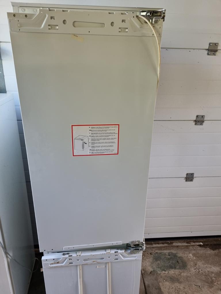 Miele inbouwkoelkast, Witgoed en Apparatuur, Gebruikt, 200 liter of meer, Met aparte vriezer, 45 tot 60 cm
