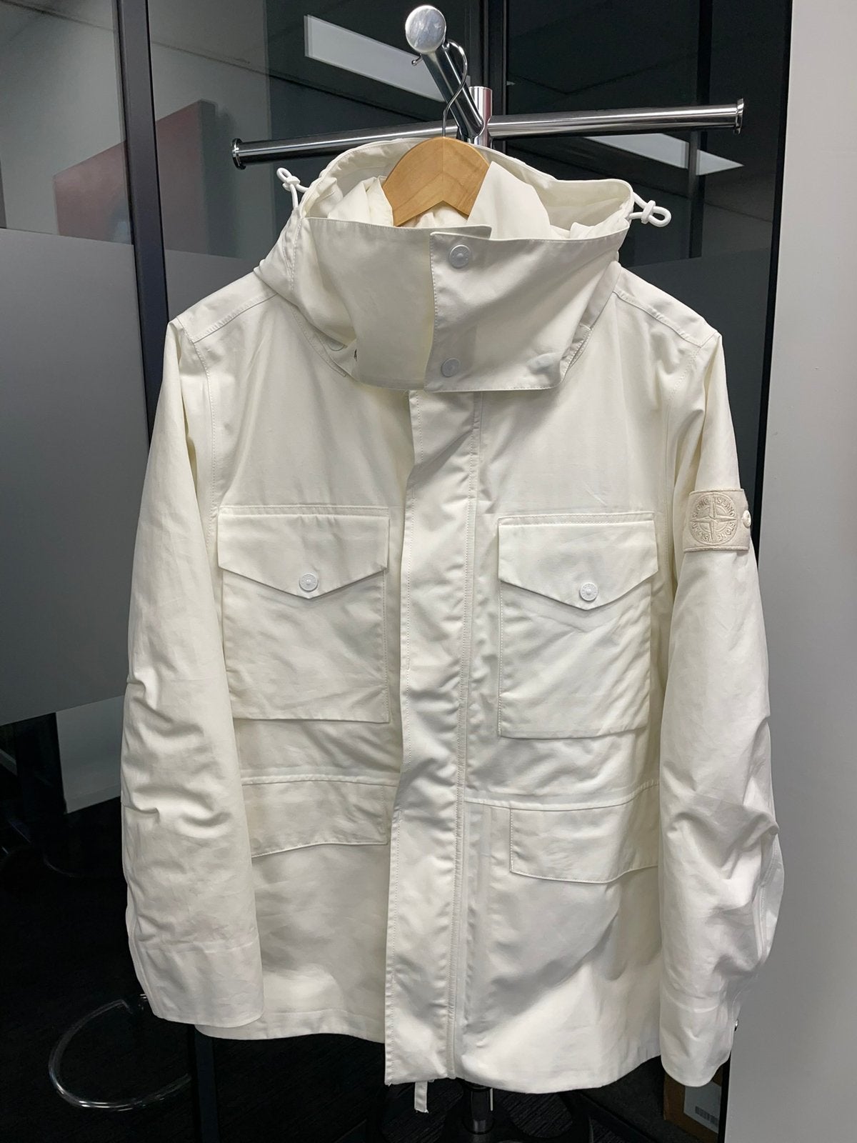 Nieuwe tweedelige Stone Island Ghost jas, Ophalen of Verzenden, Nieuw, Maat 46 (S) of kleiner, Wit