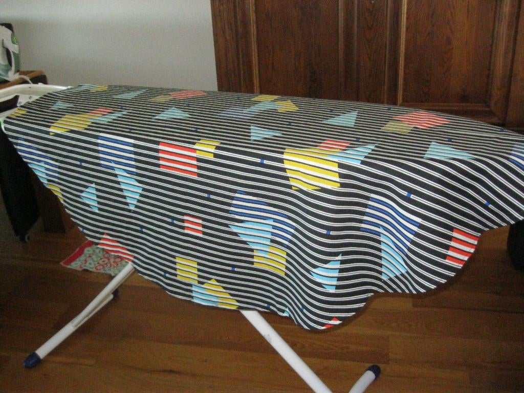 tafelkleed 2 x / NIEUW, Huis en Inrichting, Tafelkleden, Ophalen, Nieuw, Rond
