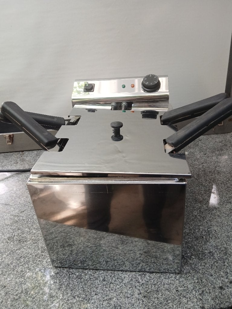 Pasta- en noedelkookmachine., Huis en Inrichting, Ophalen, Zo goed als nieuw, Metaal
