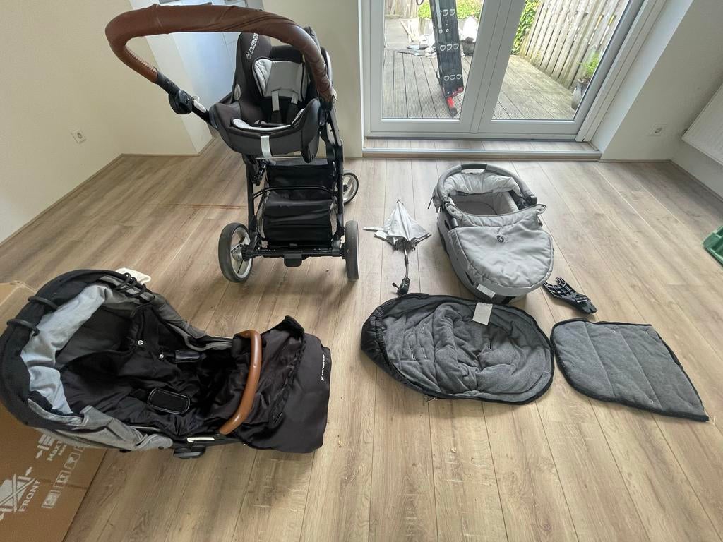 Maxi-Cosi Combiwagen met autostoeltje en reiswieg, Ophalen, Gebruikt, Luchtbanden, Combiwagen