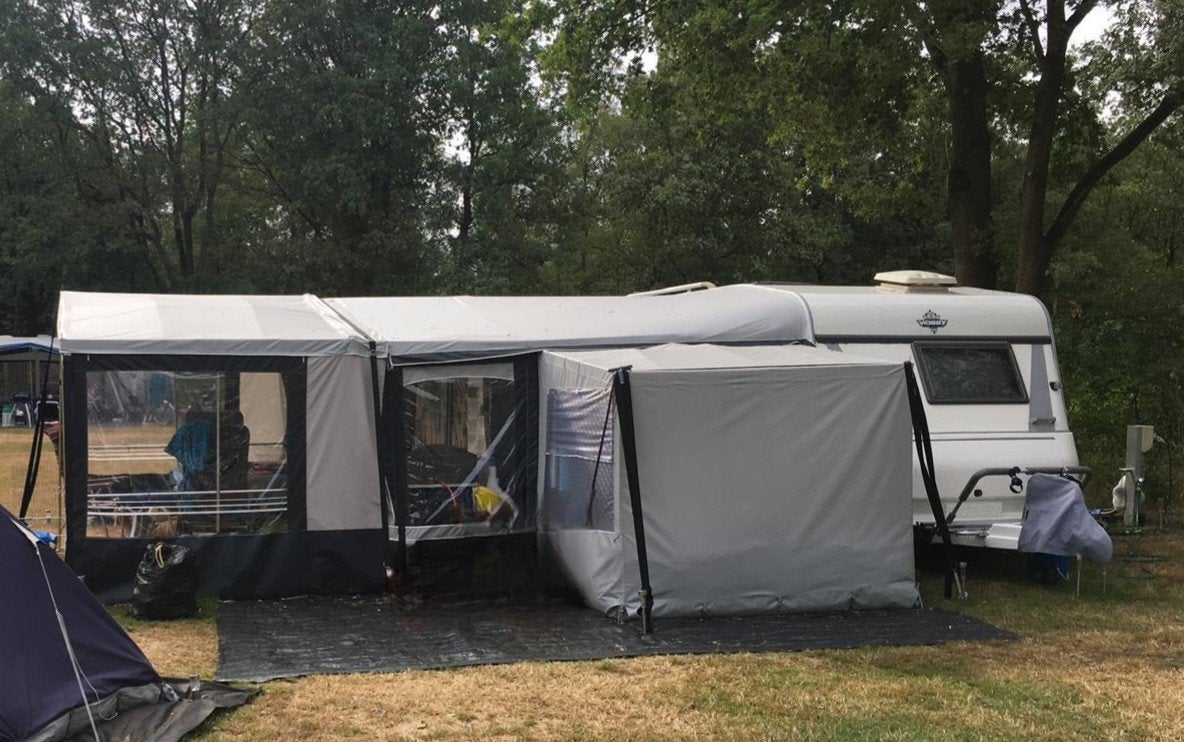 Hobby 440 sfe deluxe bj 1999, Hobby, Frans bed, Treinzit, Particulier