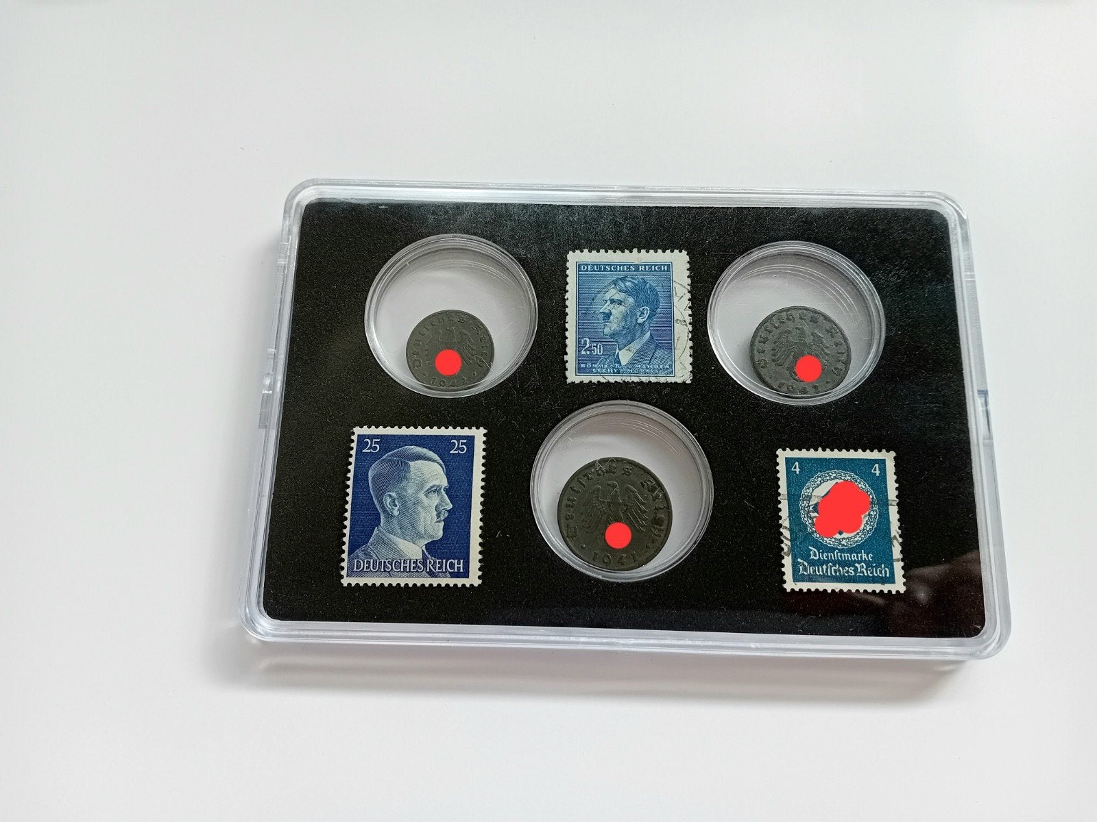 WW2 Oorlogsgeld Cassette Munten Postzegels, Reichspfennig, Ophalen of Verzenden, Overige soorten, Duitsland, Hulzen of Bodemvondsten