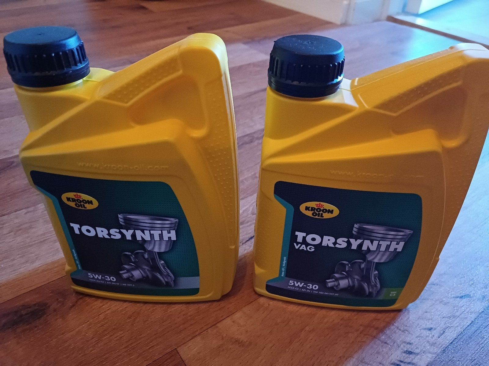 2x Kroon Oil Torsynth (VAG) 5W-30 motorolie 1L, Ophalen, Nieuw, Universele onderdelen