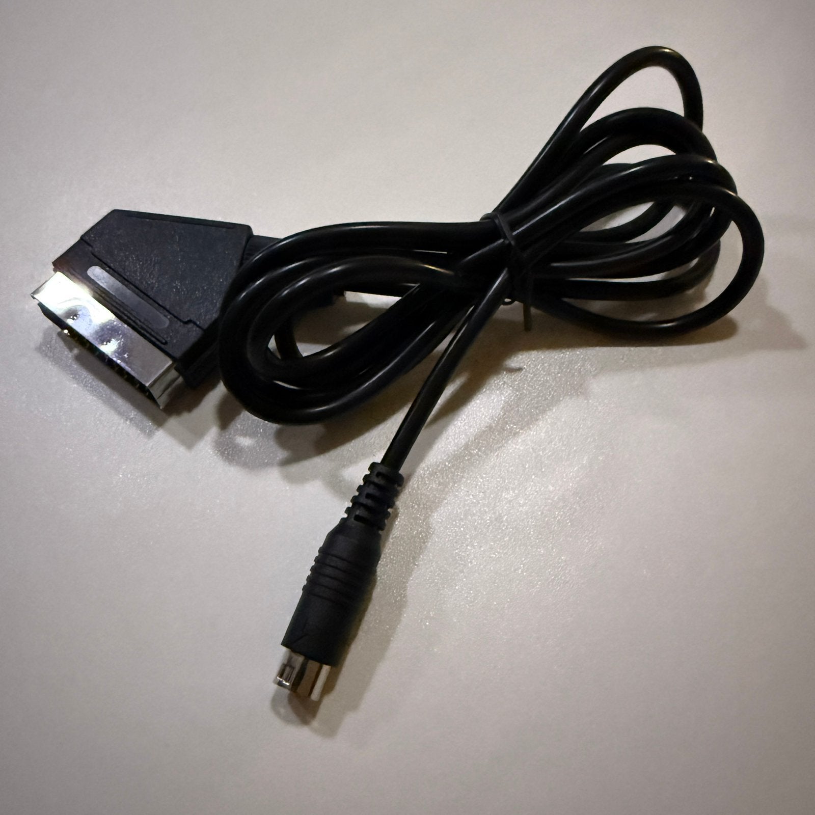 Sega Mega Drive 2 Scart AV Kabel, Verzenden, Zo goed als nieuw, Mega Drive