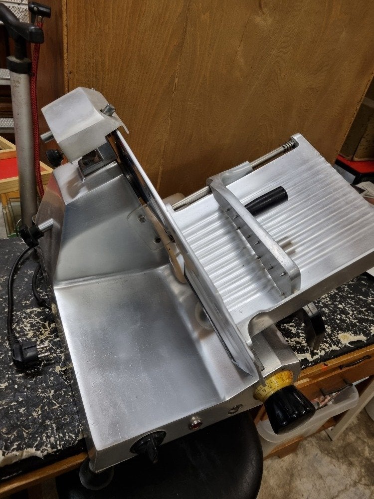 vleessnijmachine mach emga 220volt, Ophalen of Verzenden, 'T Olde Gre-j, Info@toldegrej.nl, Endepoelstraat 20f Didam