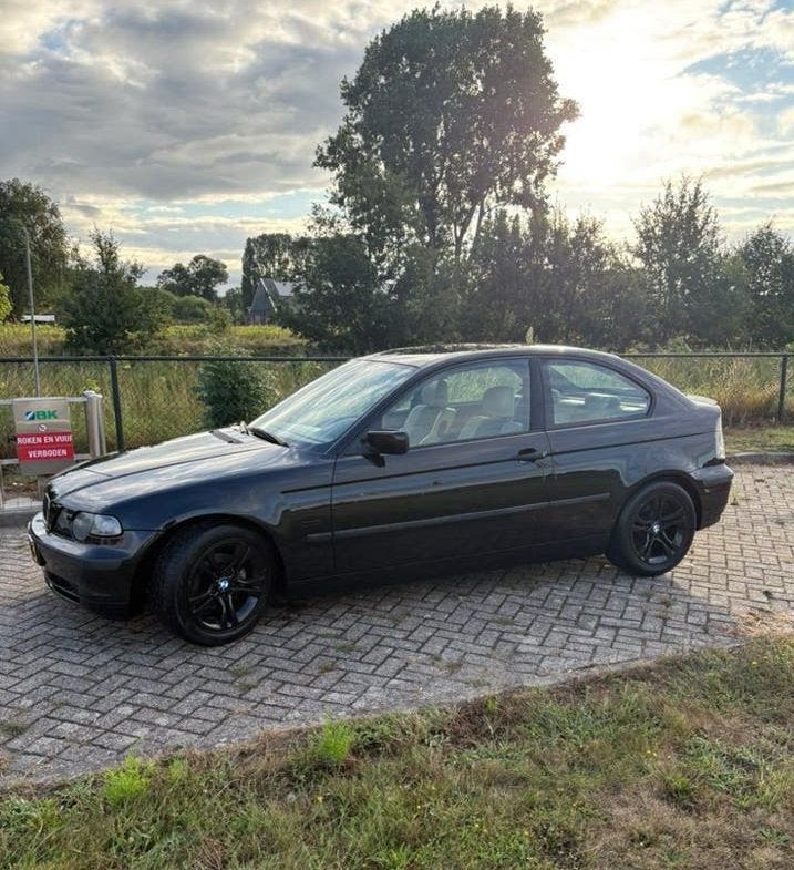 Bmw compact automaat 316ti 1.8  zuining met NAP km, Auto's, Automaat, Dealer onderhouden, Achterwielaandrijving, Beige