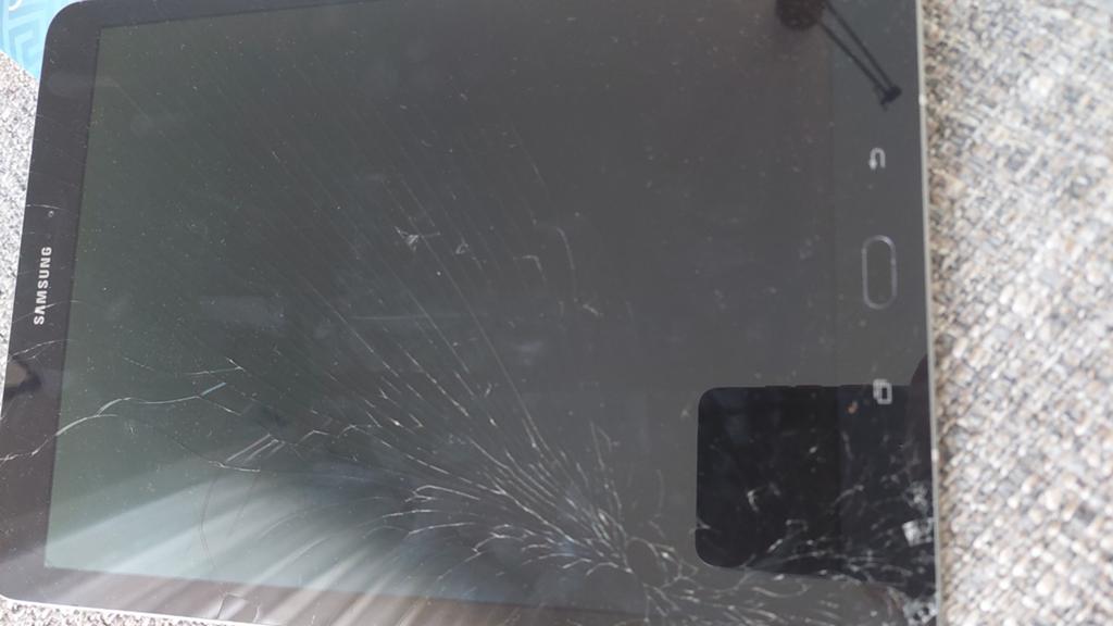 Samsung Galaxy Tab S3 - Gebroken Scherm!!, Computers en Software, Android Tablets, 9 inch, 32 GB, Galaxy Tab S3 SM-T820, Ophalen of Verzenden