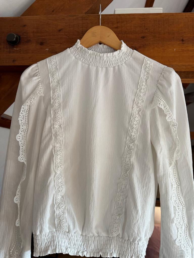 MNG witte blouse met kant maat S, Ophalen of Verzenden, Zo goed als nieuw, Maat 36 (S), Wit