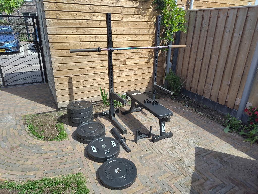 ATX Home Gym Complete Set (Squat Rack, Bankje, 150kg plates), Ophalen of Verzenden, Gebruikt