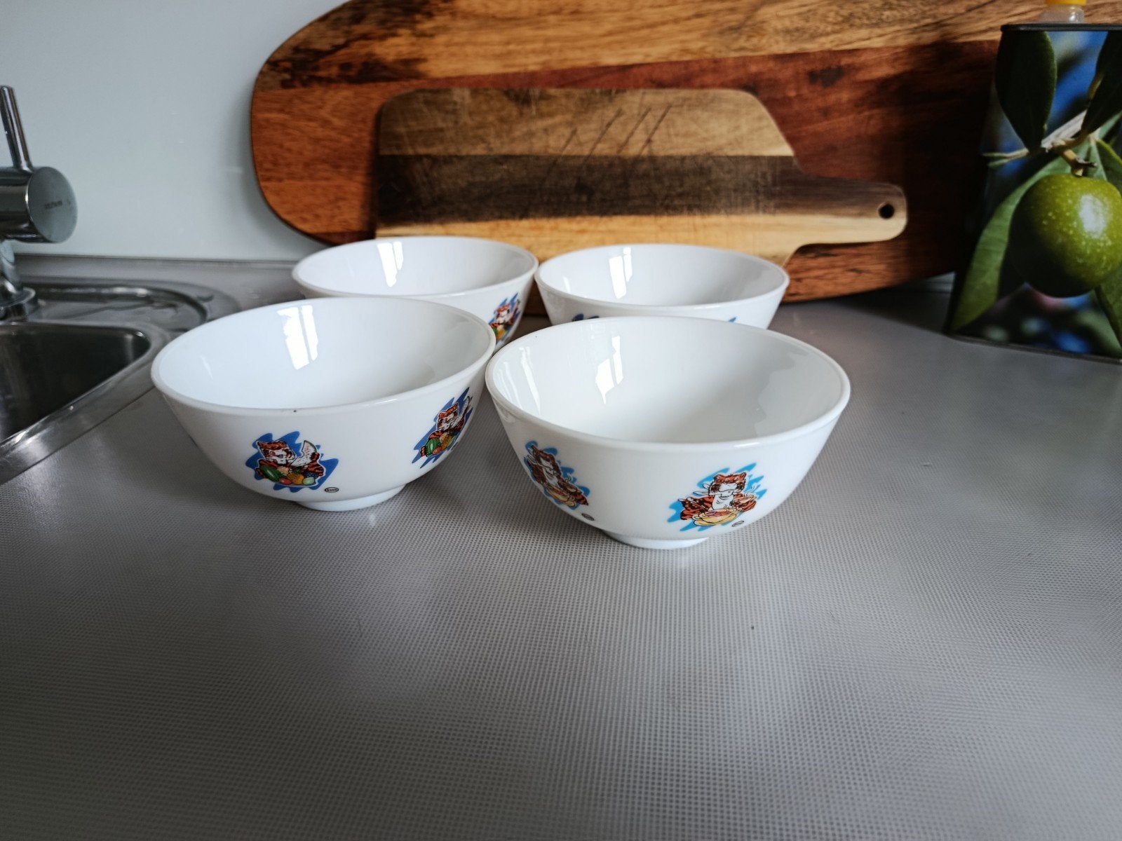 Set van 4 schaaltjes met leuke kinderopdruk, Ophalen, Gebruikt, Kop(pen) en/of Schotel(s)