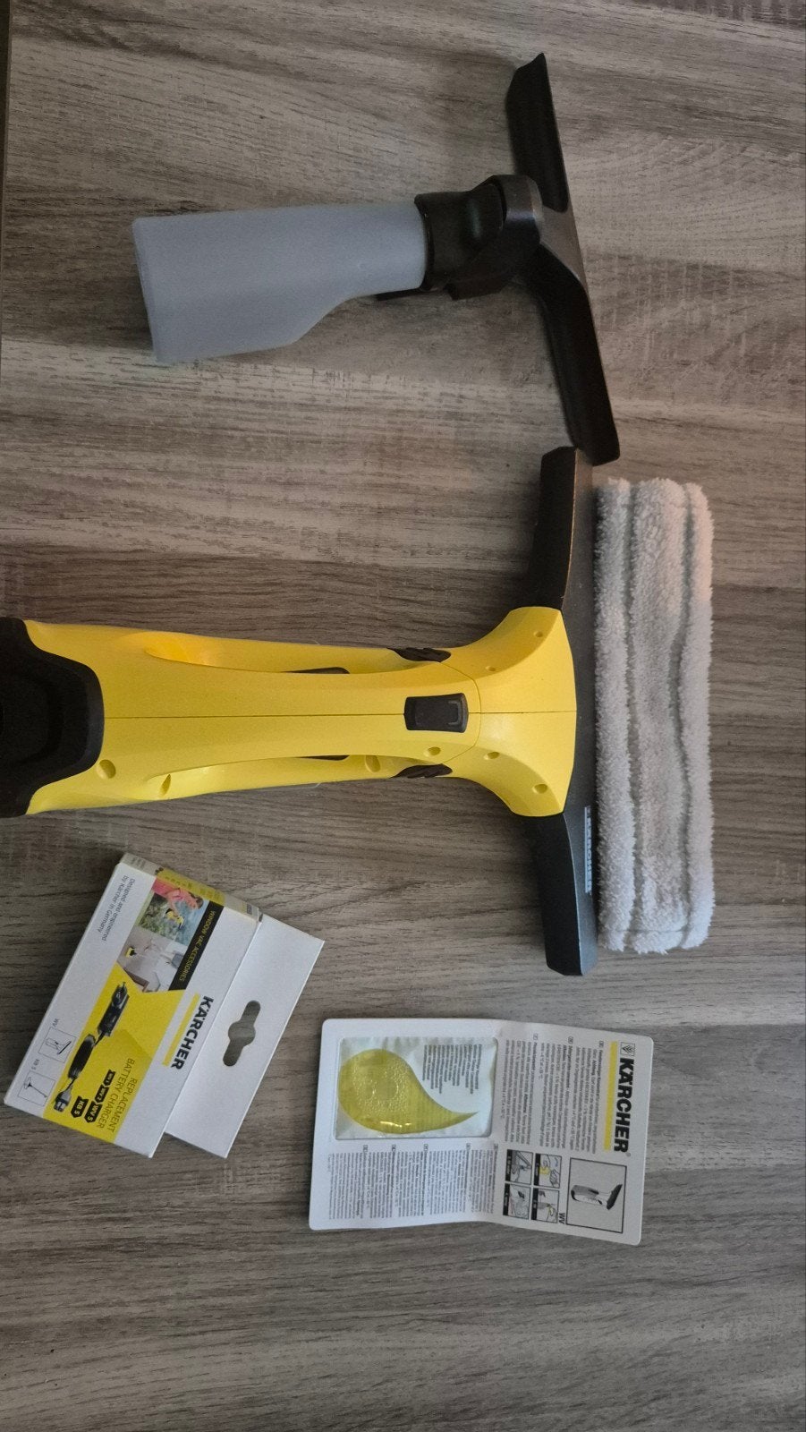 Kärcher WV 2 Plus Raamwisser - Zo goed als nieuw!, Ophalen of Verzenden, Raamwisser of Trekker