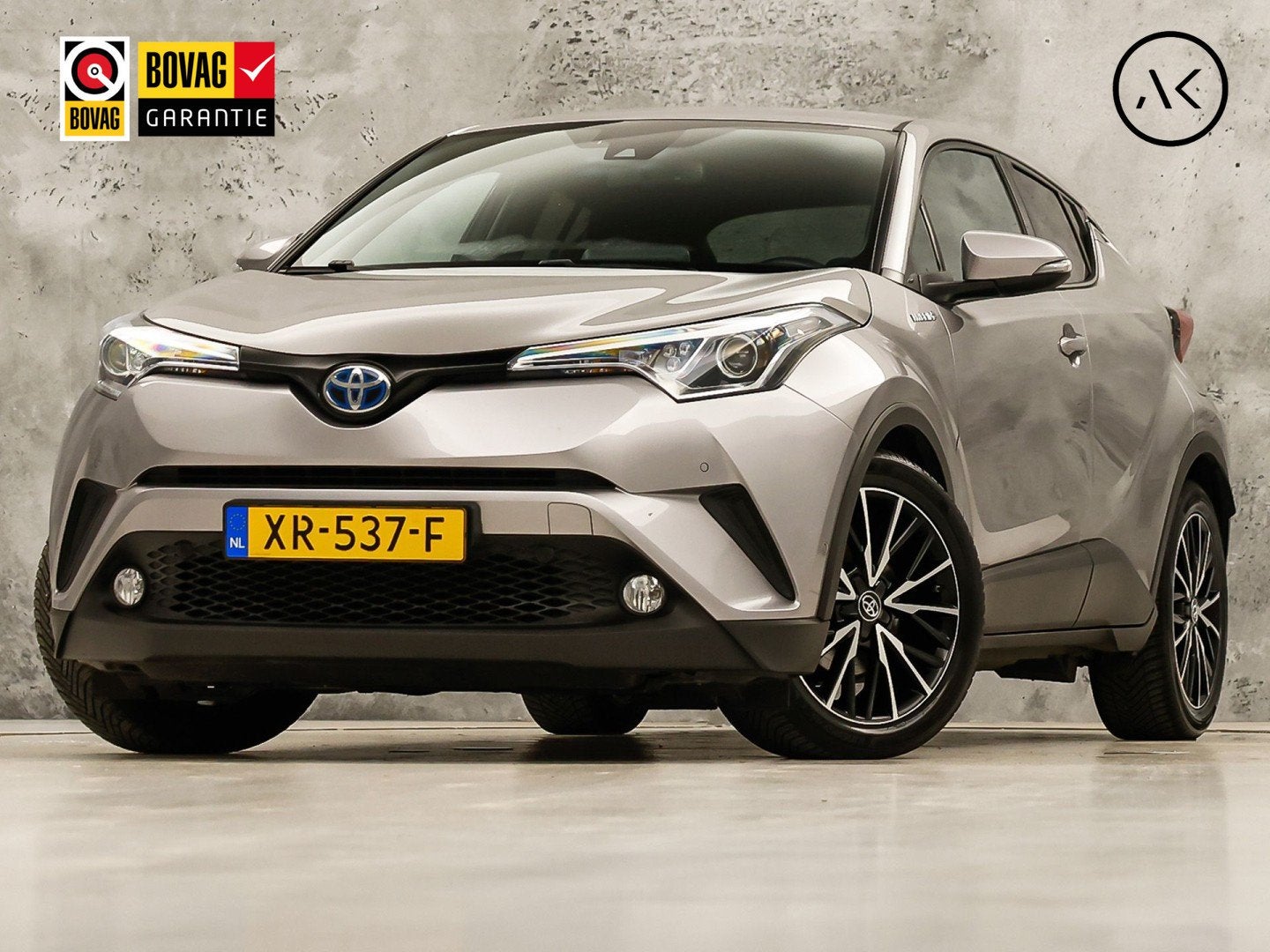 Toyota C-HR 1.8 Hybrid Sport Automaat (NAVIGATIE, CAMERA, ST, 12 maanden, 4 cilinders, Leder en Stof, 122 pk
