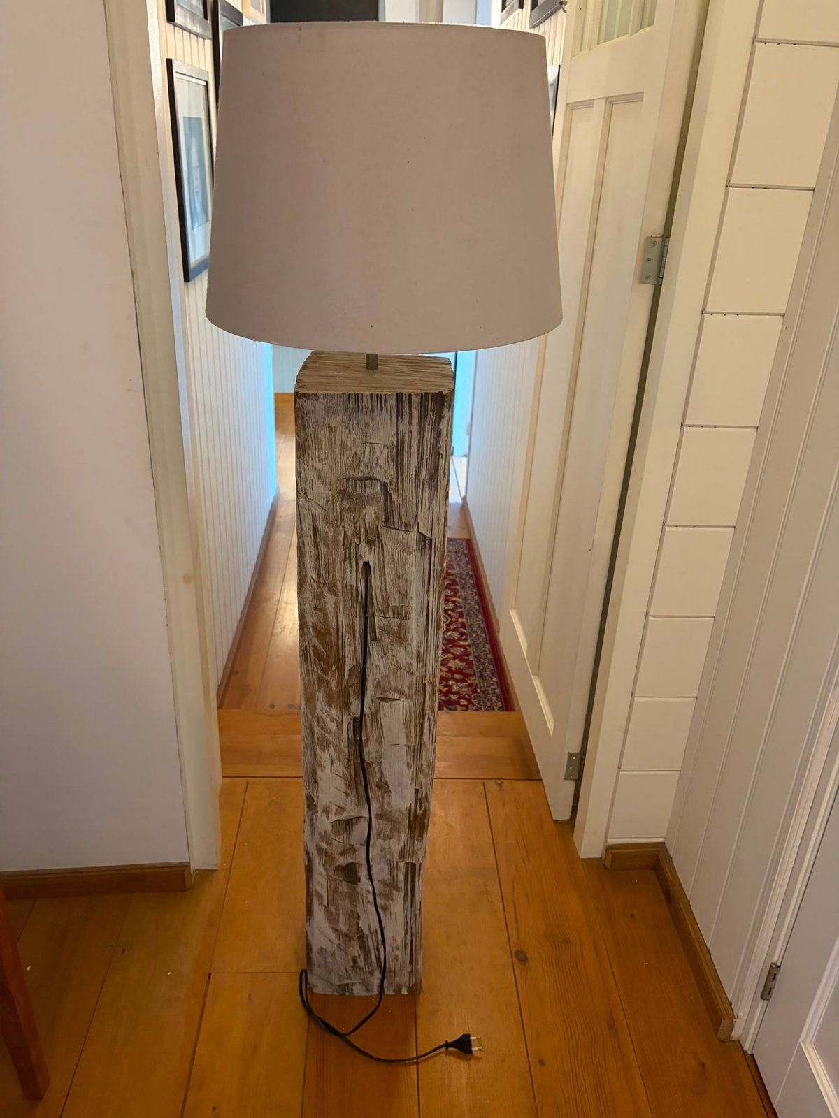 Meerpaal vloerlamp met landelijke uitstraling, Ophalen, 100 tot 150 cm, E27 (groot), Zo goed als nieuw