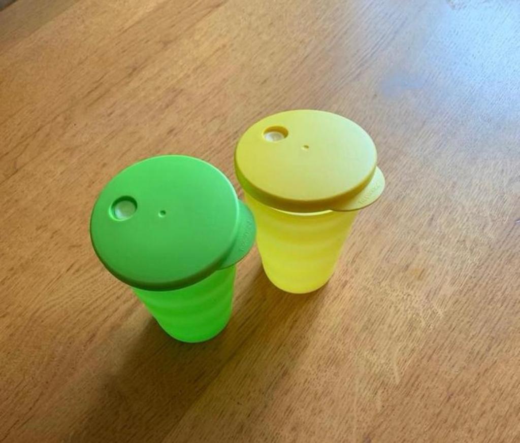 Nieuwe Tupperware Rietjes Bekers 330ml (set van 2), Ophalen of Verzenden, Nieuw, Groen, Beker of Kan