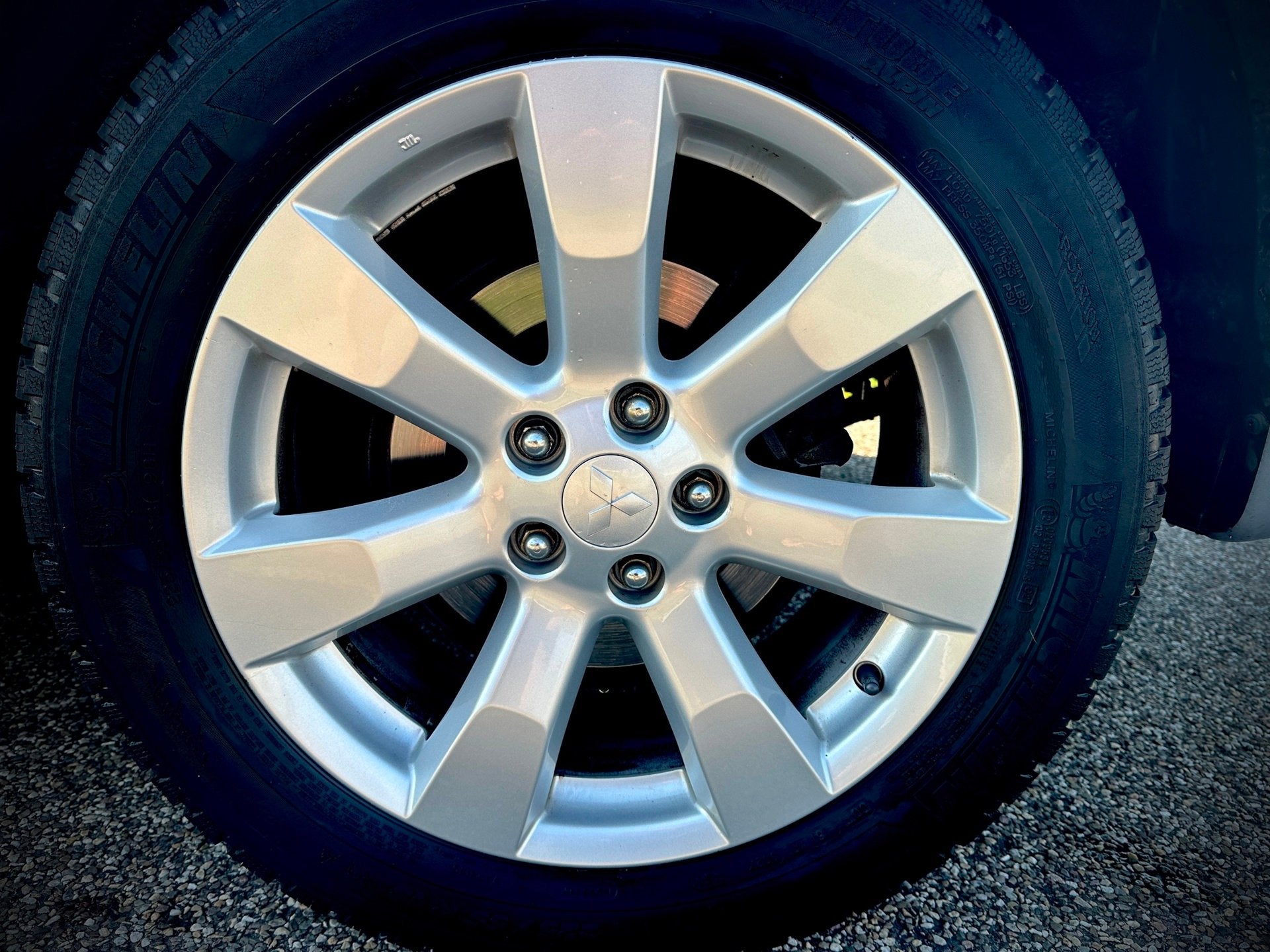 Mitsubishi Outlander 2.0 PHEV instyle+, ALLE OPTIE'S! LAGE K, 4 cilinders, Blauw, Hybride Elektrisch/Benzine, SUV of Terreinwagen