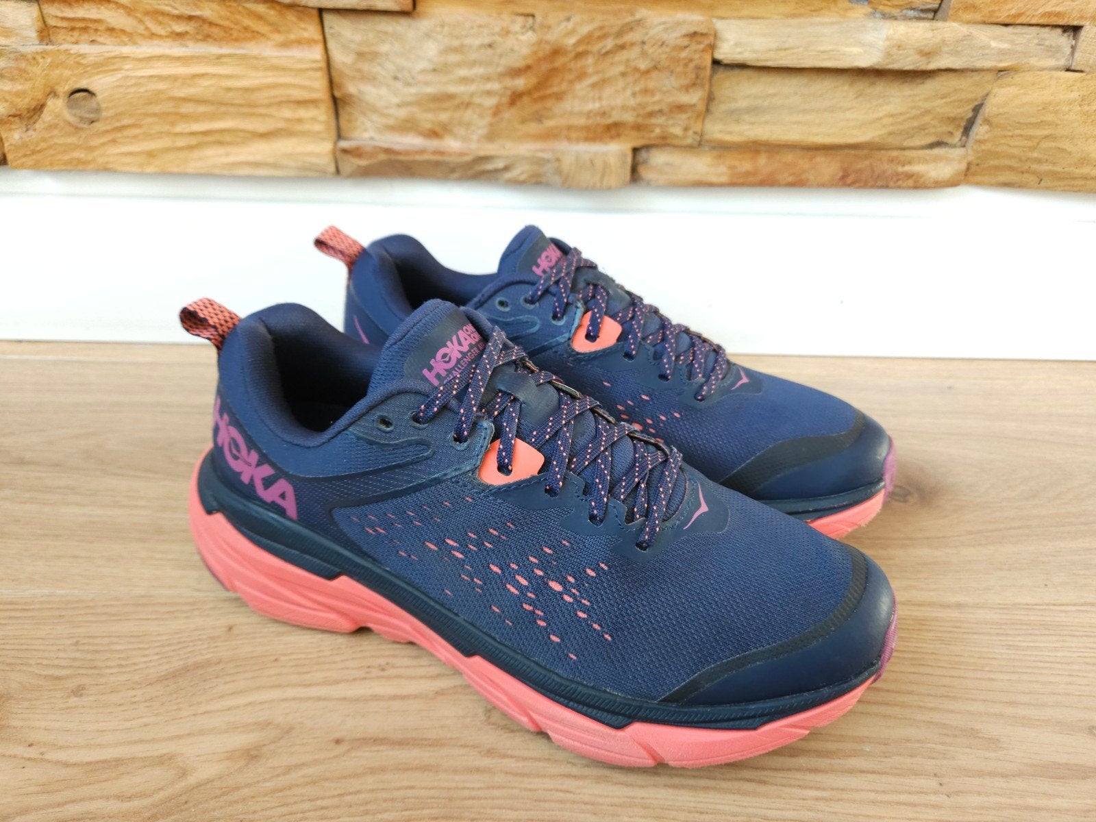 Hoka One One maat 42 hardloopschoenen wandelschoenen ATR 6!!, Sport en Fitness, Overige merken, Hardloopschoenen, Ophalen of Verzenden