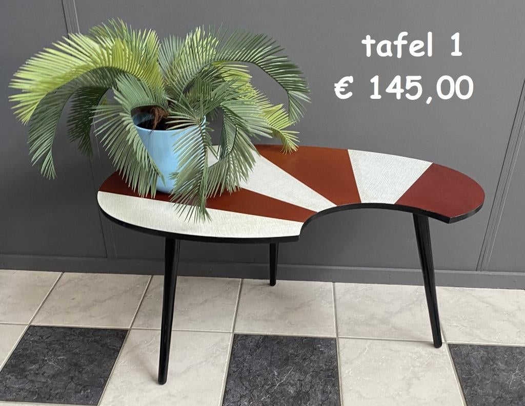 50 jaren 2verschillende formica salon bijzet tafel nier form, Gebruikt, 50 tot 100 cm, Vintage, Overige vormen