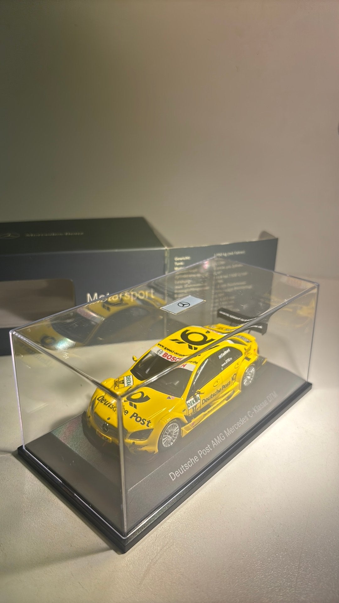 Mercedes amg c-klasse dtm deutsche post minichamps 1.43, Hobby en Vrije tijd, Auto, Ophalen of Verzenden, MiniChamps, A