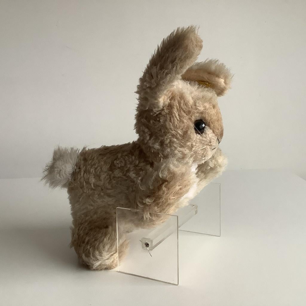 vintage Steiff konijn met knop en vaantje, Antiek en Kunst, Antiek | Speelgoed, Ophalen of Verzenden