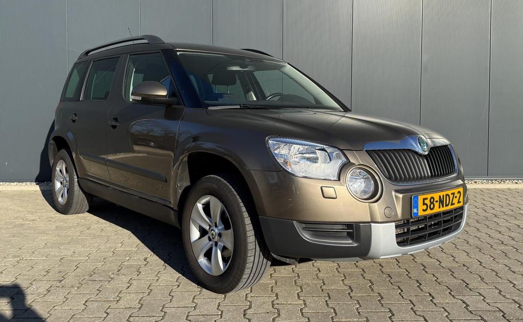 Skoda Yeti 1.2 TSI Ambition Airco Cruise Trekhaak Automaat N, Auto's, Euro 5, Stof, Gebruikt, 4 cilinders