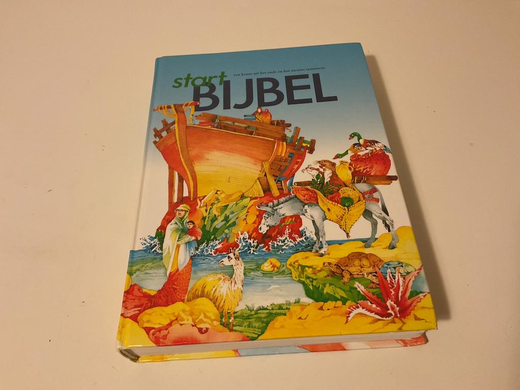 start BIJBEL, Kinderbijbel, Ophalen of Verzenden, Zo goed als nieuw