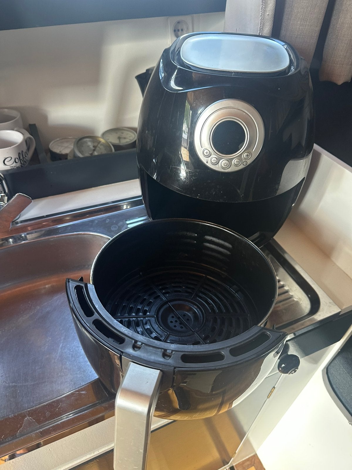 Airfryer action  wegens aankoop nieuwe, Witgoed en Apparatuur, Airfryers, Ophalen, Zo goed als nieuw, Airfryer