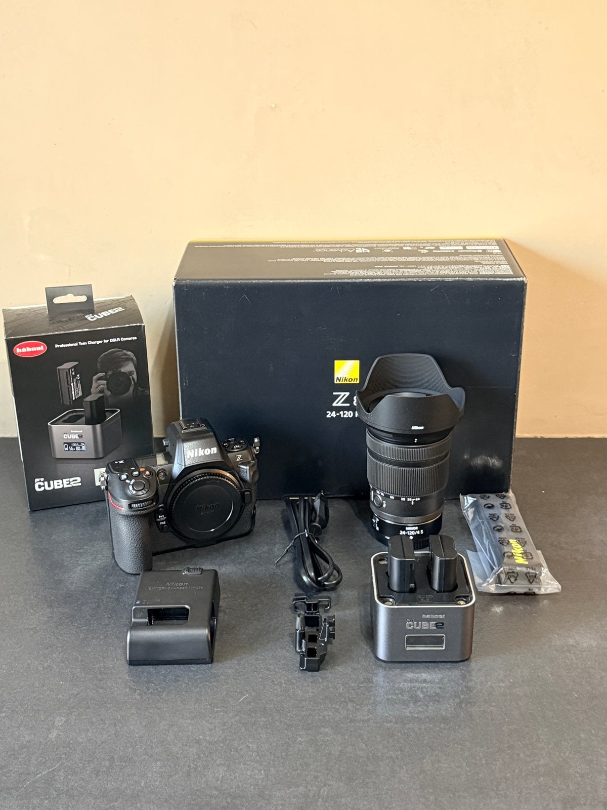Nikon Z8 + Z 24-120mm F4 S Kit - Nieuwstaat - 7066 clicks, Ophalen of Verzenden, Zo goed als nieuw, Nikon, 8 keer of meer