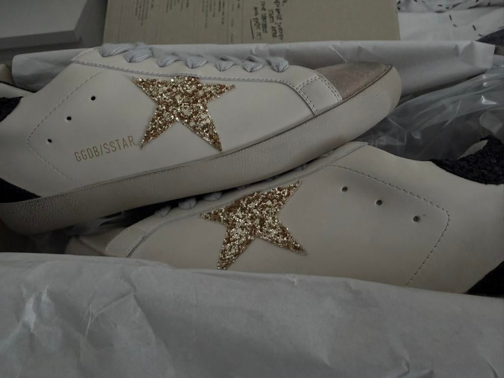 Golden Goose Sneakers Maat 38 Goud Glitter Ster Zwart Hak, Ophalen of Verzenden, Gedragen, Wit, Sneakers of Gympen