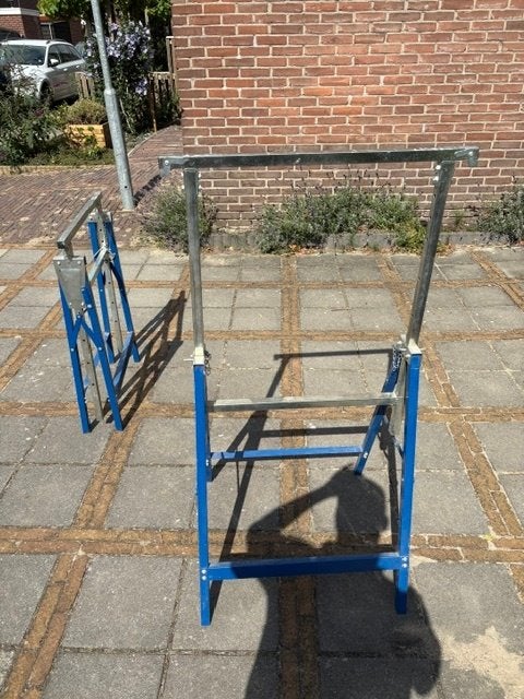 Twee stevige inklapbare schragen, Ophalen, Gebruikt, Minder dan 70 cm, Inklapbaar