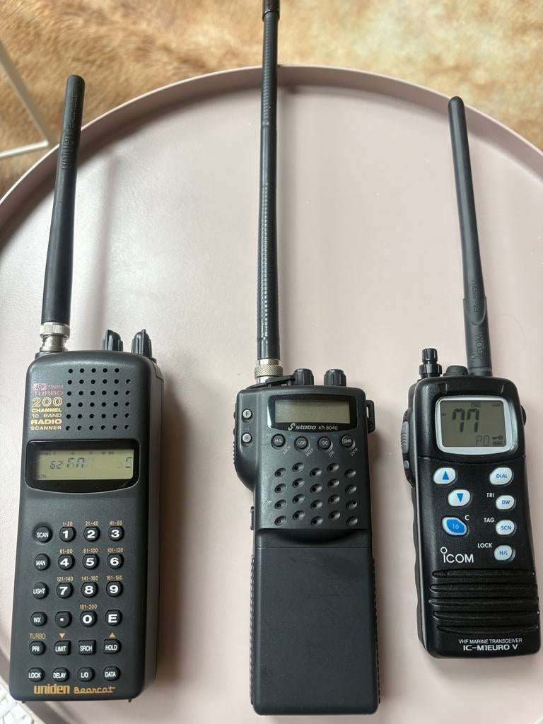 Drie verschillende radios: scanner, cb-portofoon en marifoon, Telecommunicatie, Ophalen, Gebruikt, 15 km of meer, Portofoon of Walkie-talkie