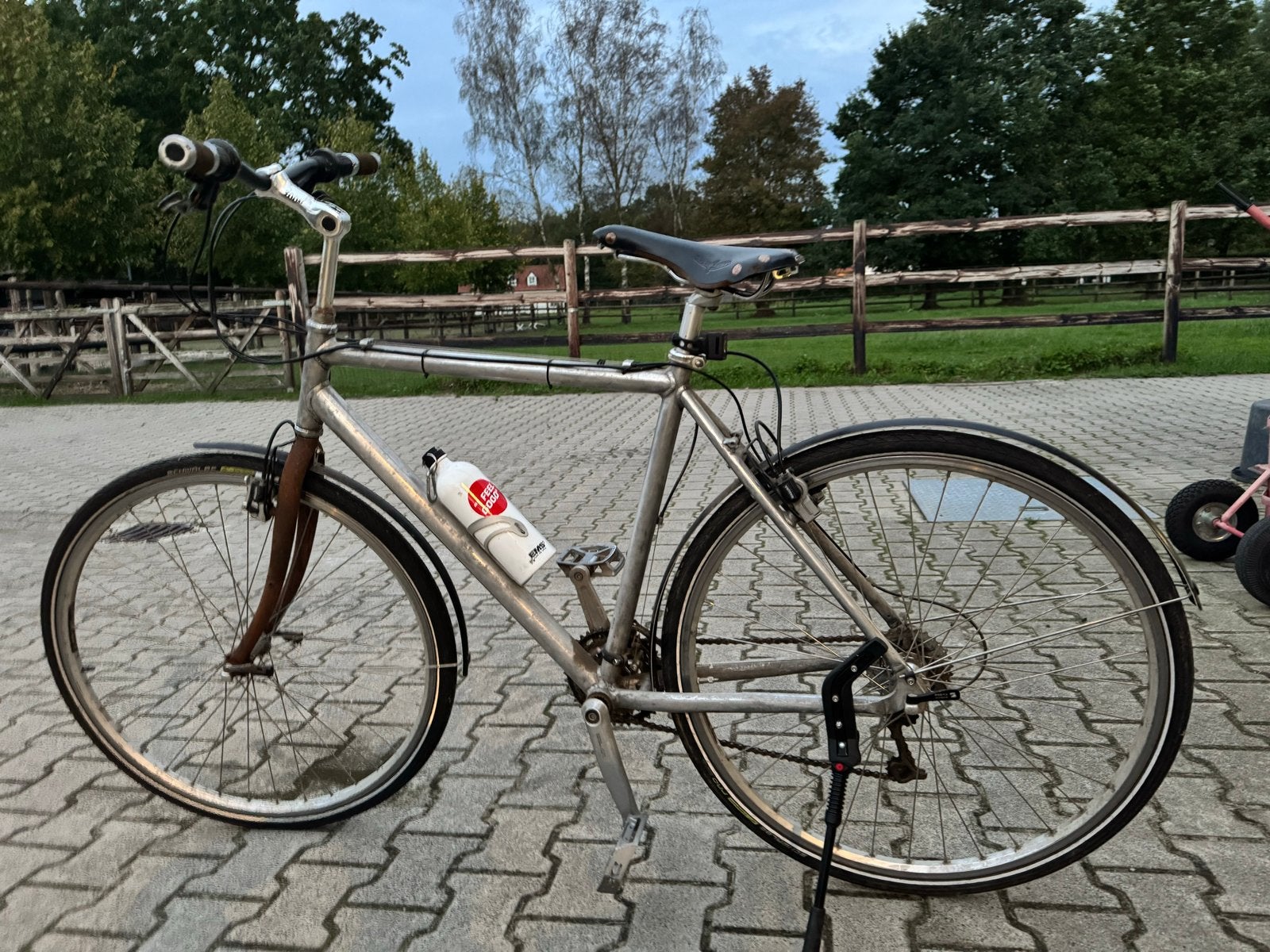 Stadsfiets met Brooks zadel en handvatten i feel good bike, Fietsen en Brommers, Gebruikt, Velgrem, Versnellingen, 57 tot 61 cm