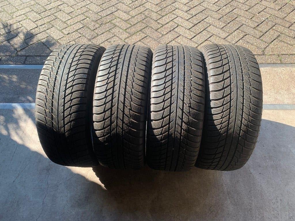 4X BRIDGESTONE BLIZZAK RUNFLAT BANDEN 225 45 R18 5,5MM MOE, 18 inch, Gebruikt, ., BRIDGESTONE