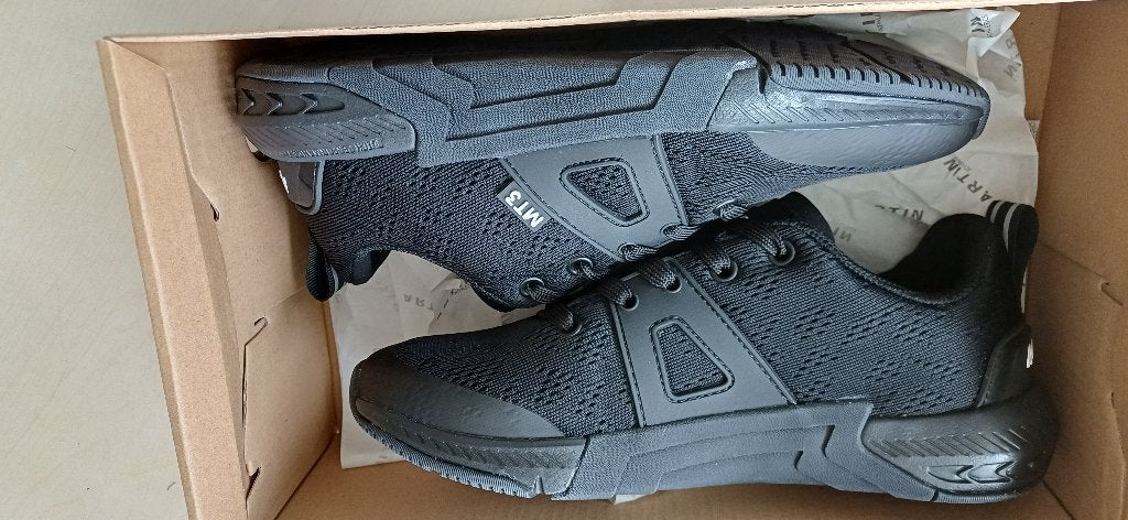 Nieuwe Mesh Trainer 3 sport schoenen, Nieuw, Ophalen of Verzenden, Sportschoenen, Zwart