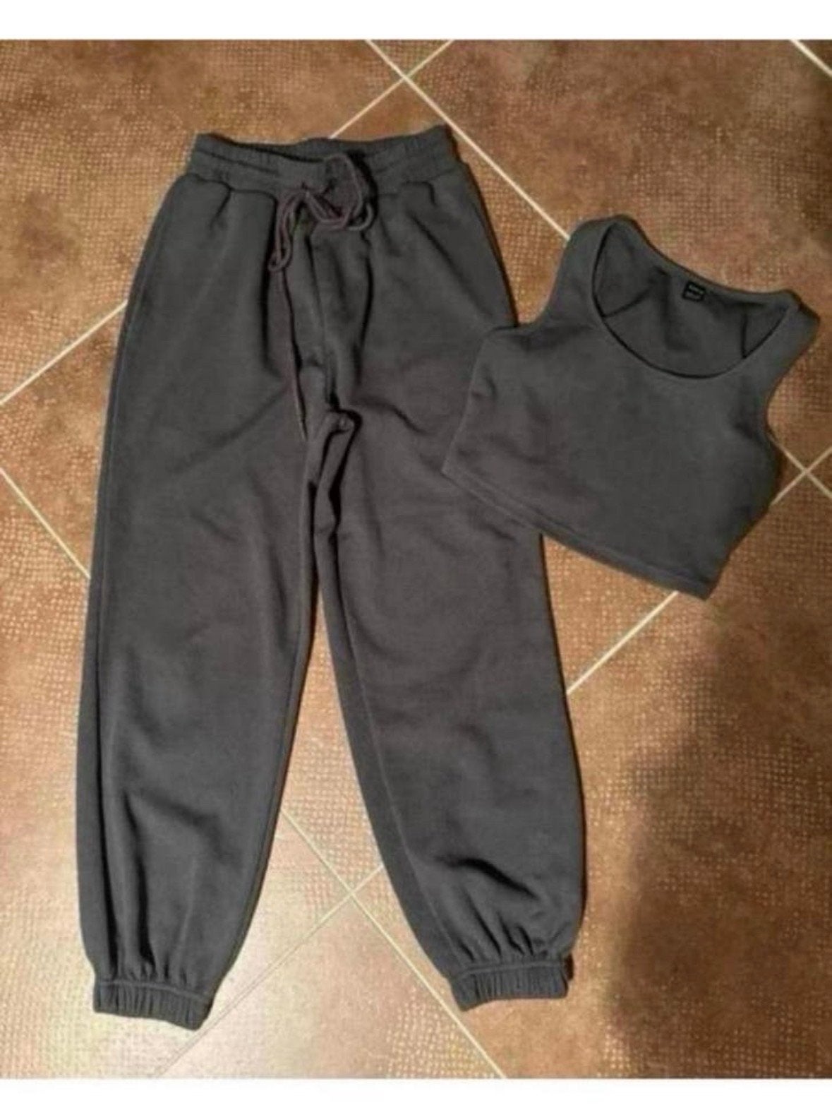 SHEIN Sport Set - Broek en Topje - Maat XS, Kleding | Dames, Sportkleding, Ophalen of Verzenden, Maat 34 (XS) of kleiner, Grijs