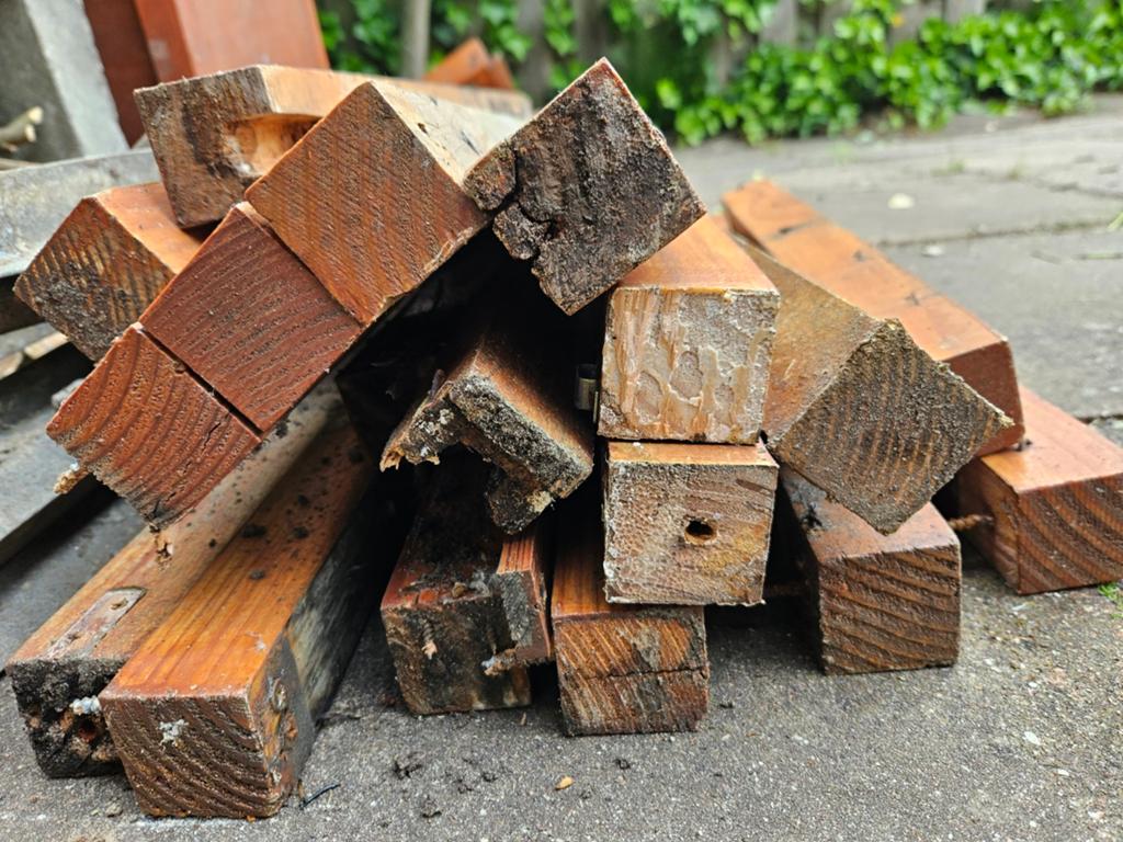 GRATIS douglas hout balken!, Doe-het-zelf en Verbouw, Hout en Planken, Ophalen of Verzenden, 50 mm of meer, Balk, Minder dan 200 cm