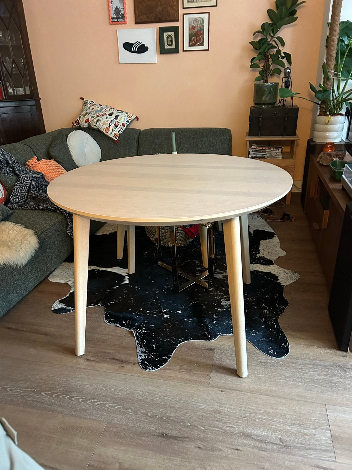 Ronde Lisabo eettafel van Ikea, 100 tot 150 cm, Rond, Ophalen of Verzenden, Zo goed als nieuw