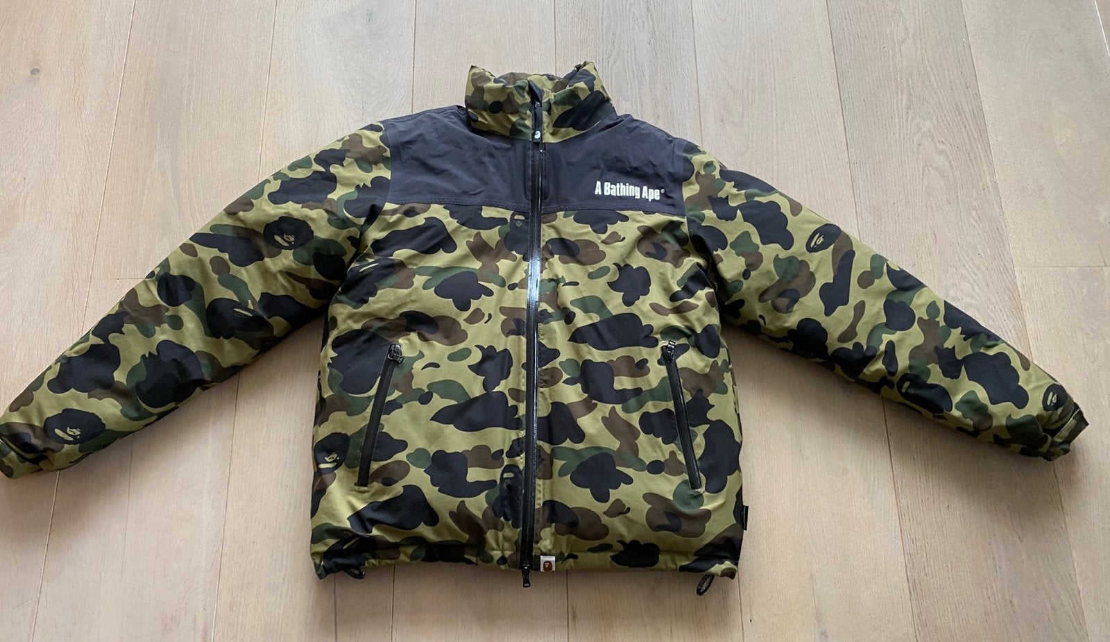 A bathing ape M donsjas nieuwstaat, Kleding | Heren, Ophalen of Verzenden, Zo goed als nieuw, Maat 48/50 (M), Groen