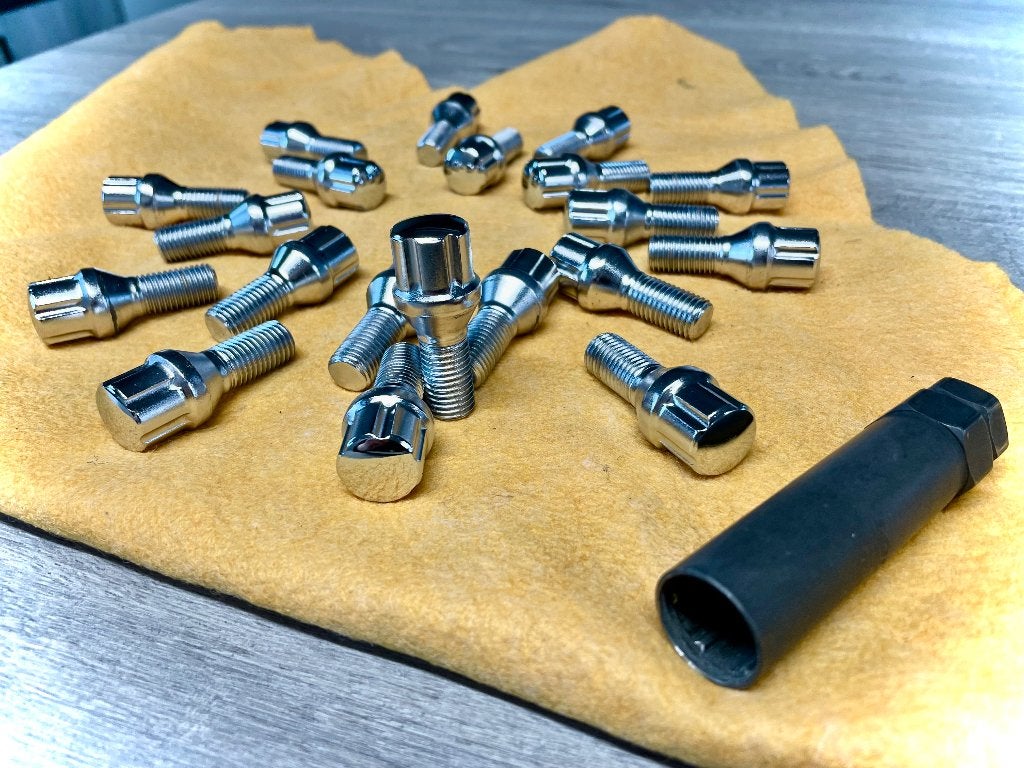Wielbouten chroom M12x1,5 + dop / NIEUW, Ophalen of Verzenden