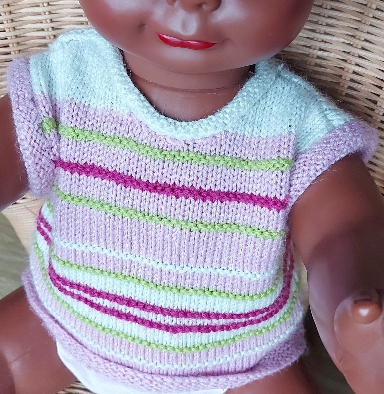 handgemaakt gebreid truitje voor babypop of teddybeer, Ophalen of Verzenden, Gebruikt, Kleertjes