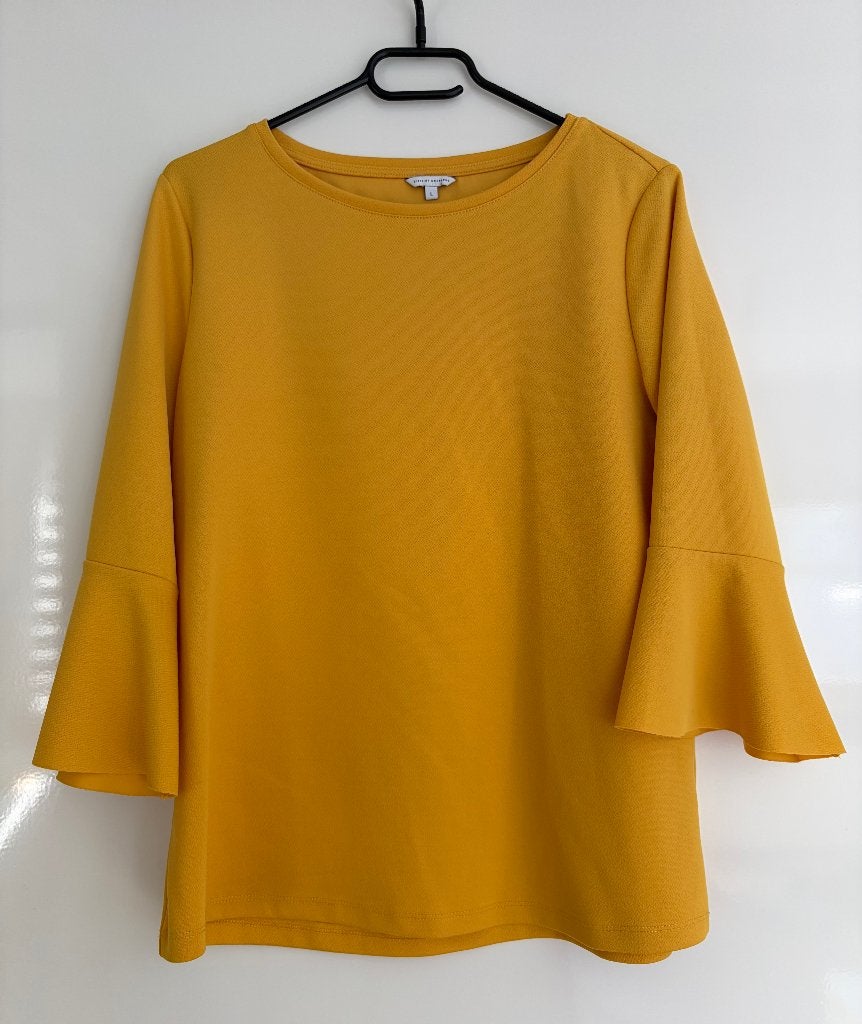 Okergeel / mosterdgeel shirt van Distrikt Nørrebro, Distrikt Nørrebro, Verzenden, Geel, Maat 42/44 (L)