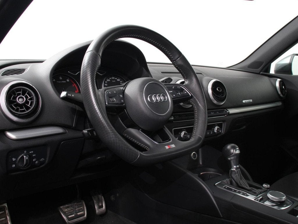 Audi A3 Sportback 1.5 TFSI CNG Automaat S-Line Navigatie Par, Auto's, Zwart, 4 cilinders, CNG (Aardgas), Leder en Stof