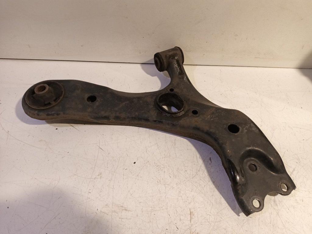 Draagarm rechts voor Toyota Auris, Onderdelen@venauto.nl, Van der Ven Autorecycling B.V., Gebruikt, Ettenseweg 76, 4706 PB Roosendaal, The Netherlands