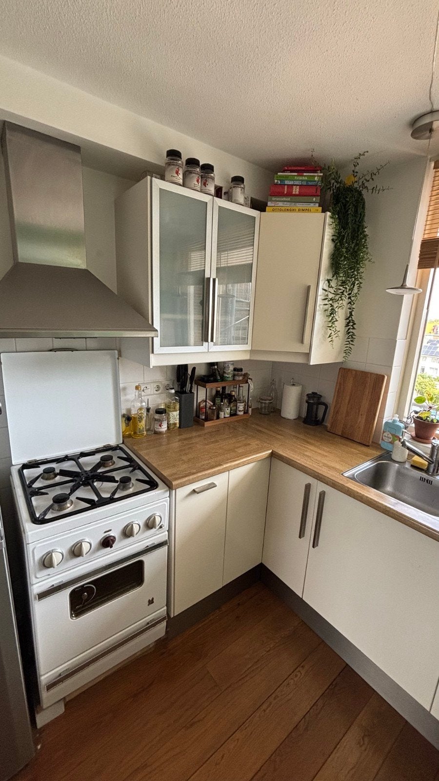 Gratis keuken: hoek, 120 x 240, los gasfornuis+oven, Ophalen, Gebruikt, Hoekkeuken, Kunststof