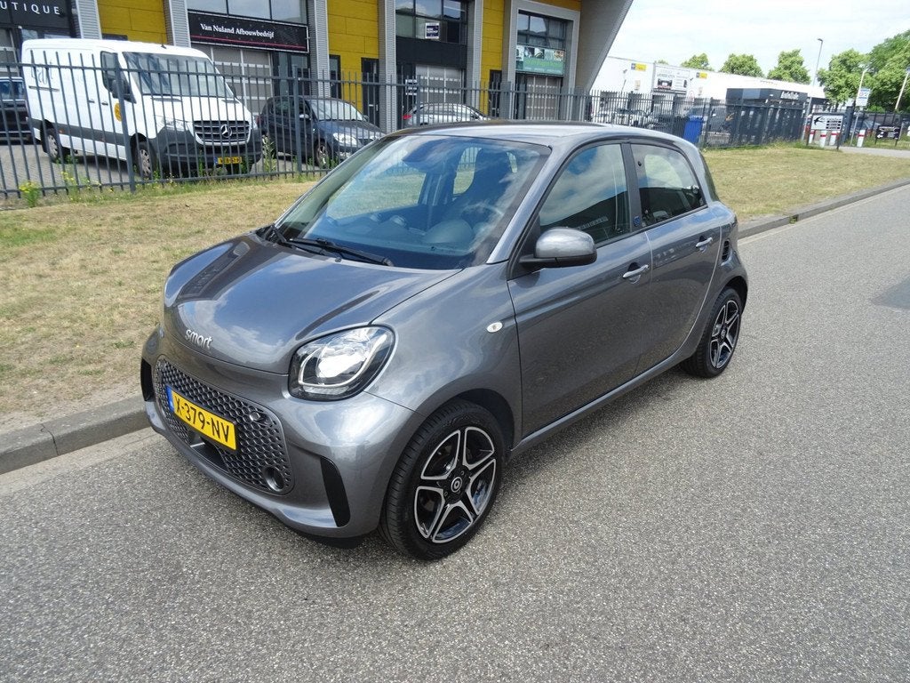 Smart Forfour EQ Comfort PLUS 18 kWh, Auto's, Smart, Automaat, Achterwielaandrijving, Gebruikt, ForFour