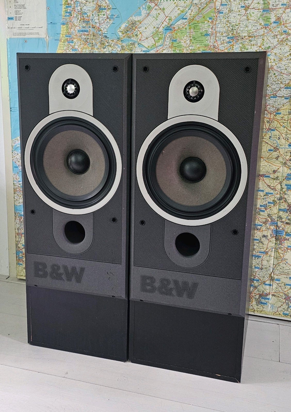 DM570, Audio, Tv en Foto, Ophalen, Gebruikt, 60 tot 120 watt, Bowers & Wilkins (B&W)