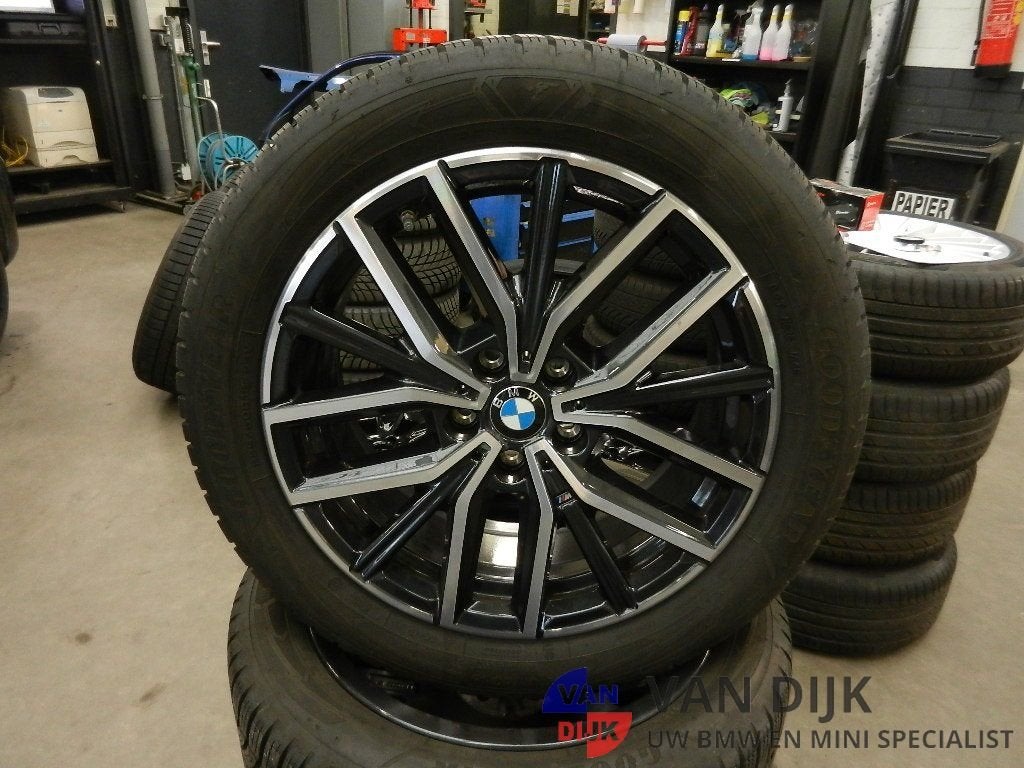 Winterbandenset 18 inch origineel BMW 2 SERIE ACTIVE TOURER, 18 inch, Gebruikt, -, -